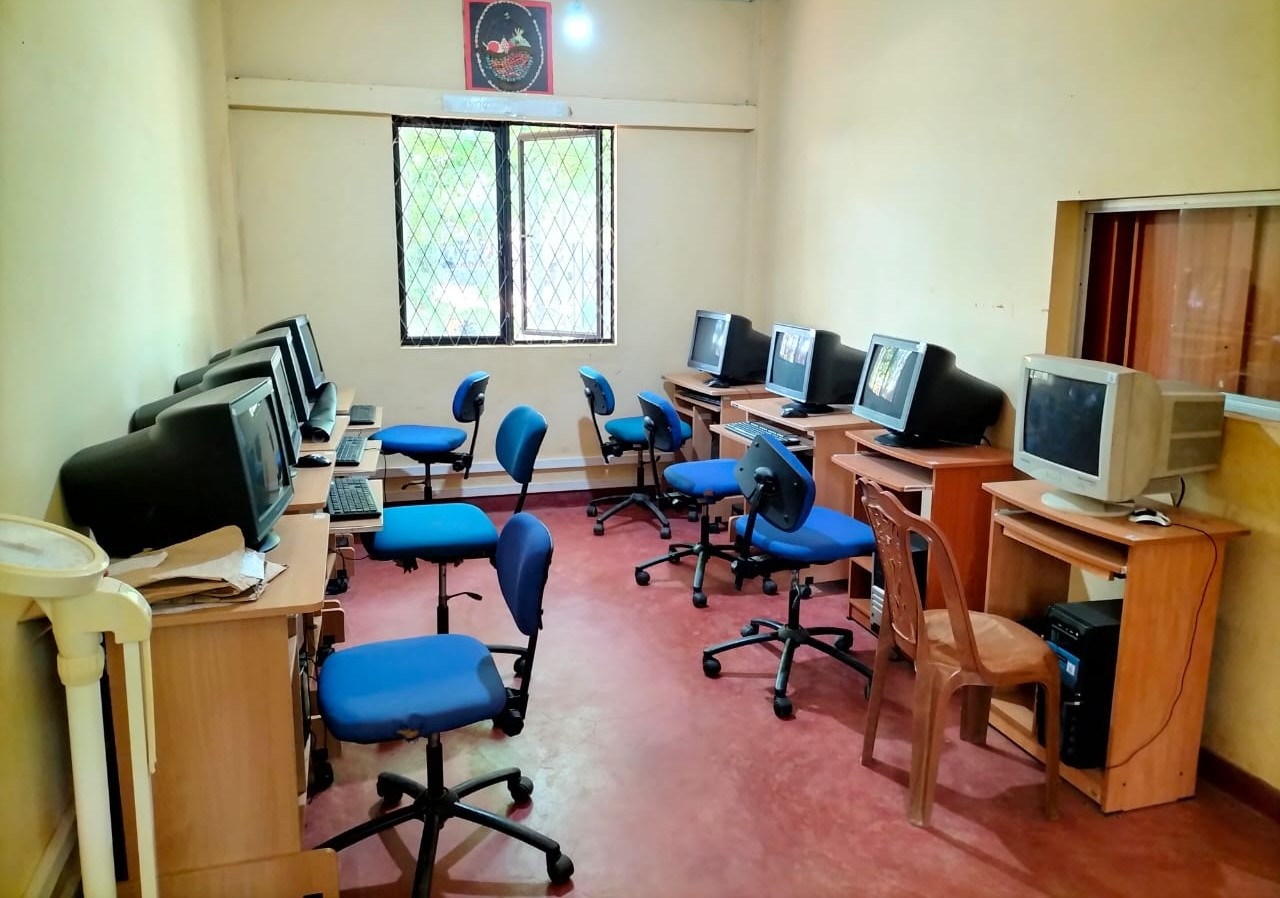 medaoya vidyala computer lab