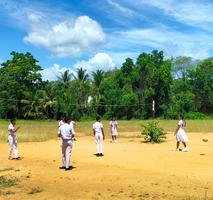 medaoya vidyalaya ground